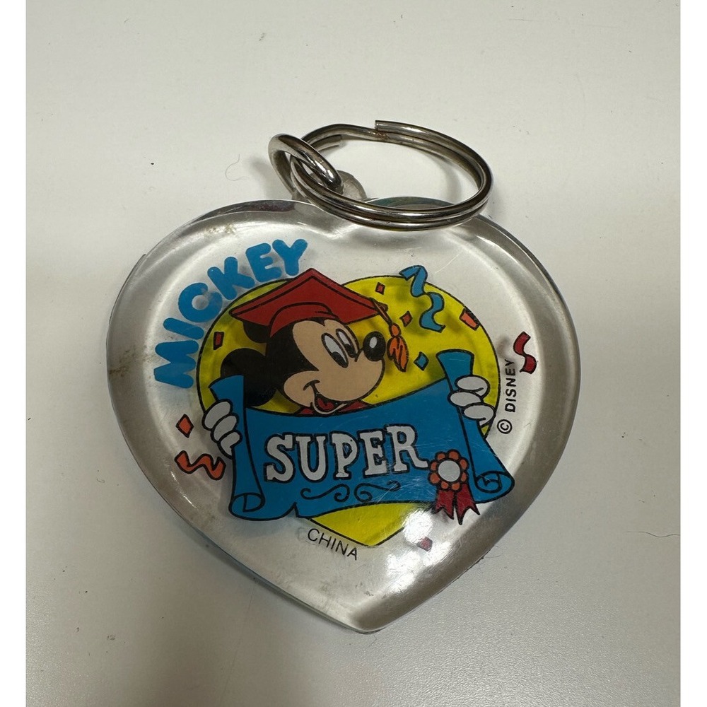 MICKEY‎ MOUSE KEYCHAIN SUPER GRADUATION 2"
